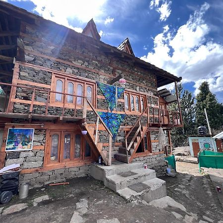 Old Brahma Homestay Kalgha Buitenkant foto
