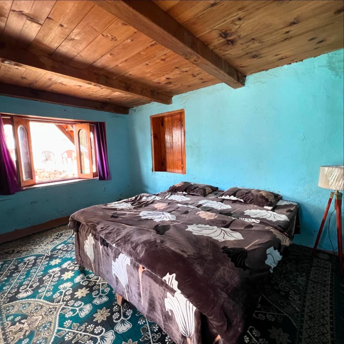 Old Brahma Homestay Kalgha Buitenkant foto